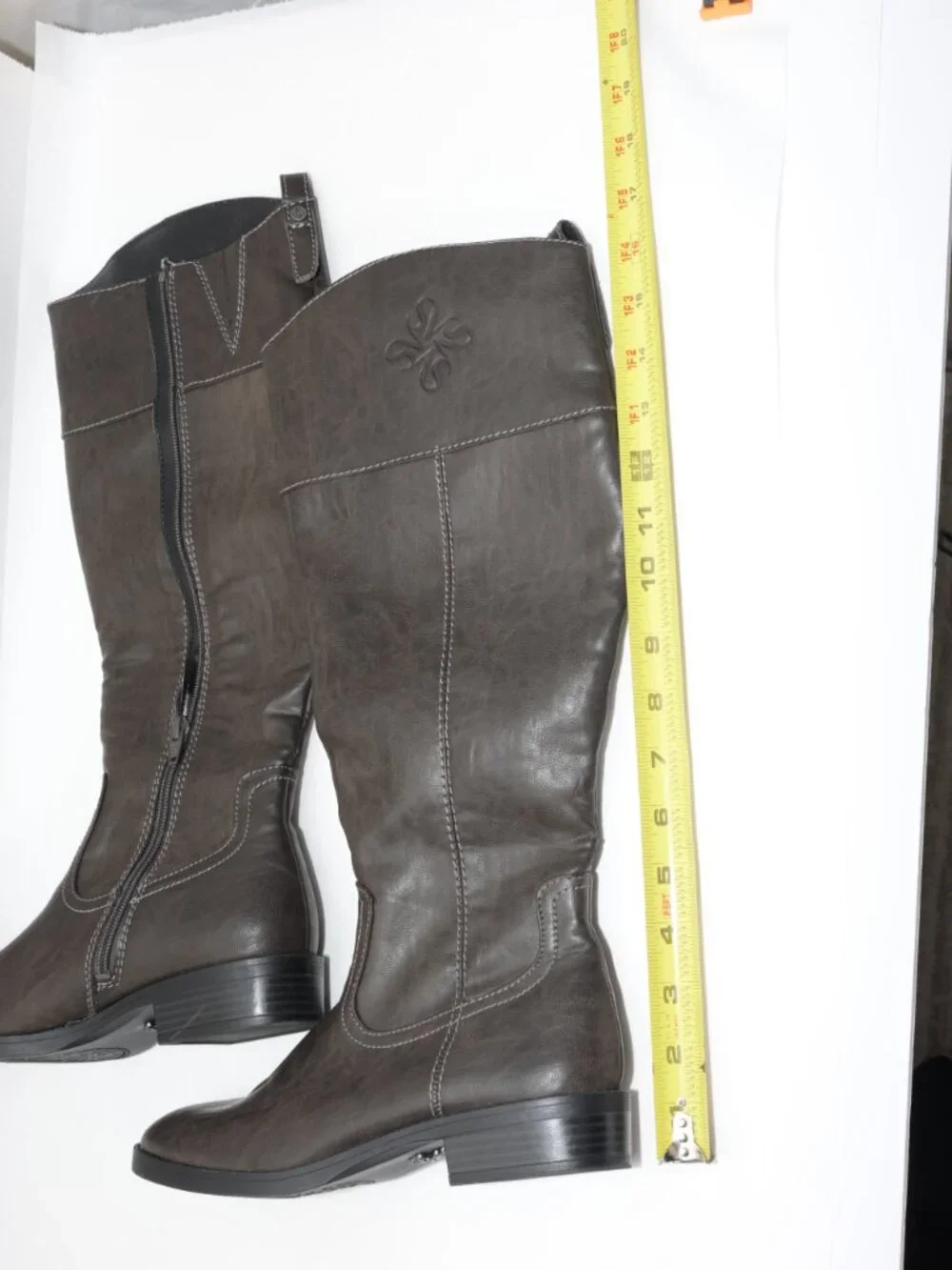 Simply Vera Vera Wang Boots Womens 7 M Emsley Side Zip Tall Riding Boots Brown